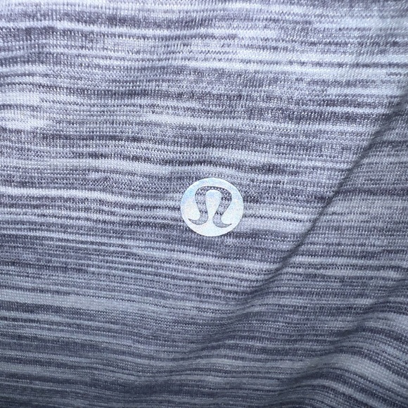 Lululemon T-Shirt - Picture 2 of 4